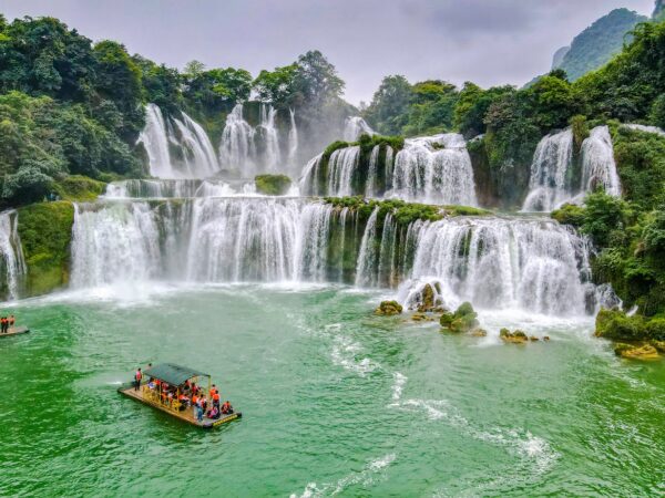 Alternative view of HA GIANG - CAO BANG - BAN GIOC WATERFALL 4 DAYS 3 NIGHT